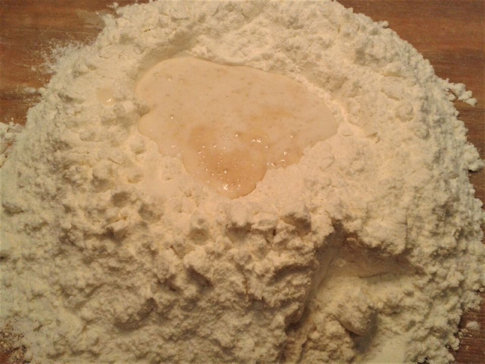 Как приготовить кальцоне – закрытую пиццу из Неаполя